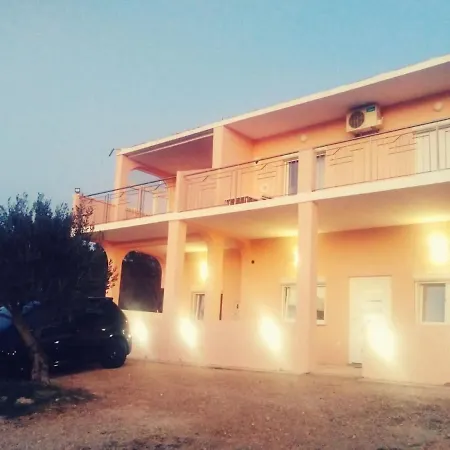Restful Holiday In Starigrad-paklenica With Balcony * 야세니스